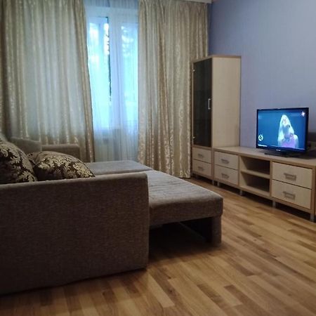 2 К Квартира Между Двумя Станциями Метро Студенческая И Академика Павлова Carcóvia Exterior foto